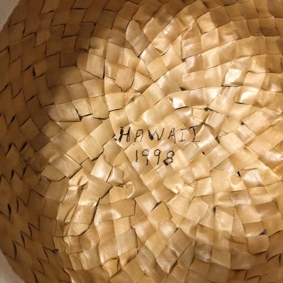 Bold, Chic, Striking Hat! Handmade, Quality Weave! - Picture 5 of 6